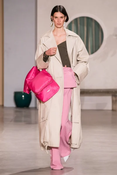 Look 23